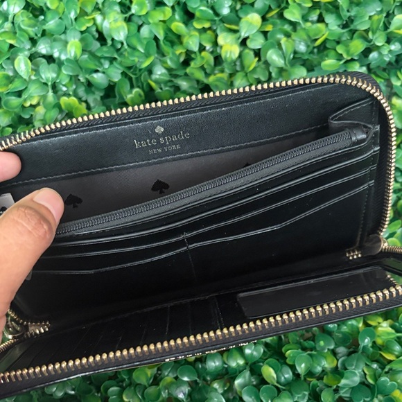Kate Spade Black and Cream Wallet - Picture 2 of 5